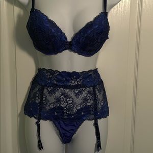 NWT Adore Me Blue & Navy Lace Bra & Garter Panty